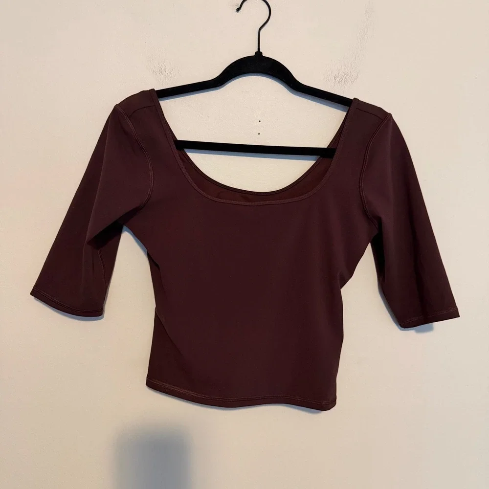 Vuori Avant Top 3/4 sleeve L built in bra scoop neck balletcore active athletic - Picture 2 of 6